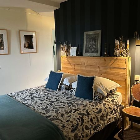 Le Manoir Du Ribardon Bed and Breakfast Neuvy-au-Houlme Buitenkant foto