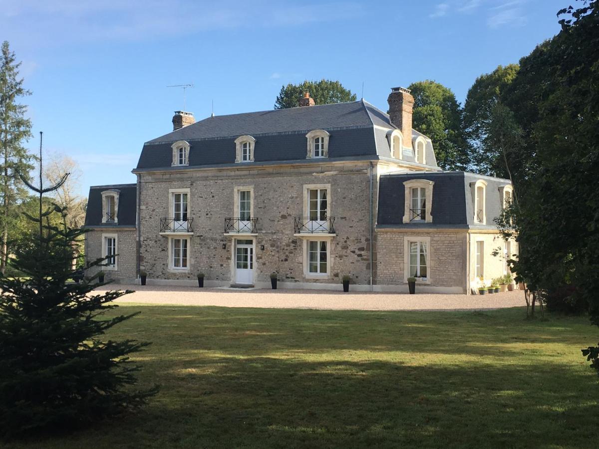 Le Manoir Du Ribardon Bed and Breakfast Neuvy-au-Houlme Buitenkant foto
