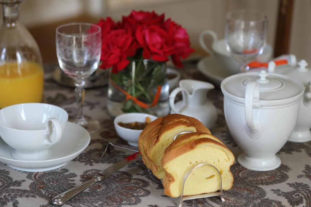 Le Manoir Du Ribardon Bed and Breakfast Neuvy-au-Houlme Buitenkant foto