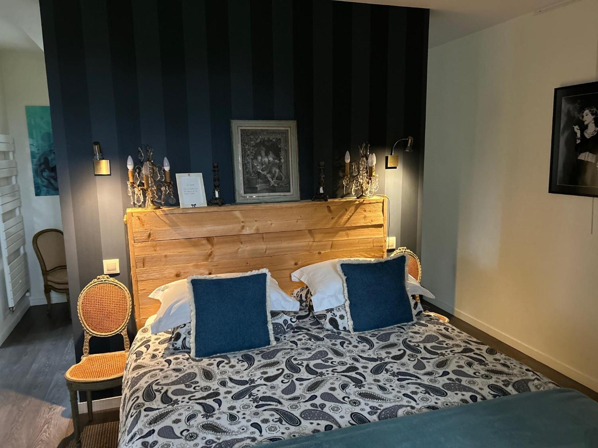 Le Manoir Du Ribardon Bed and Breakfast Neuvy-au-Houlme Buitenkant foto